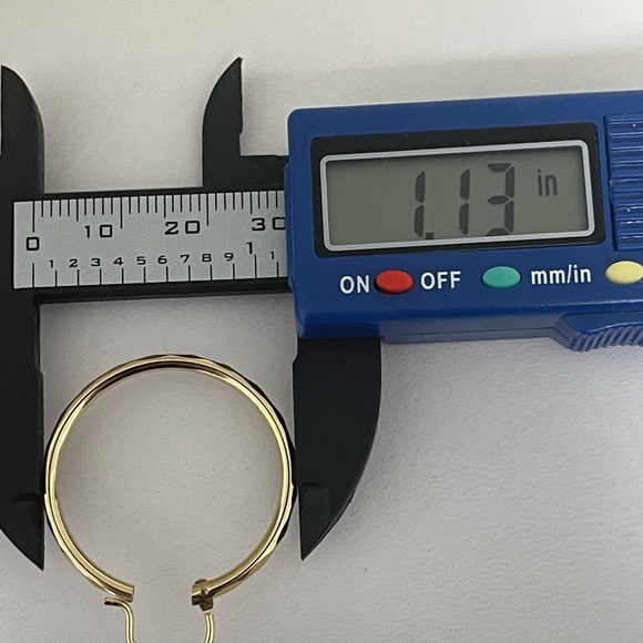 18k Gold Filled Small Diamond Cut Hoop Earrings - Picture 6 of 8